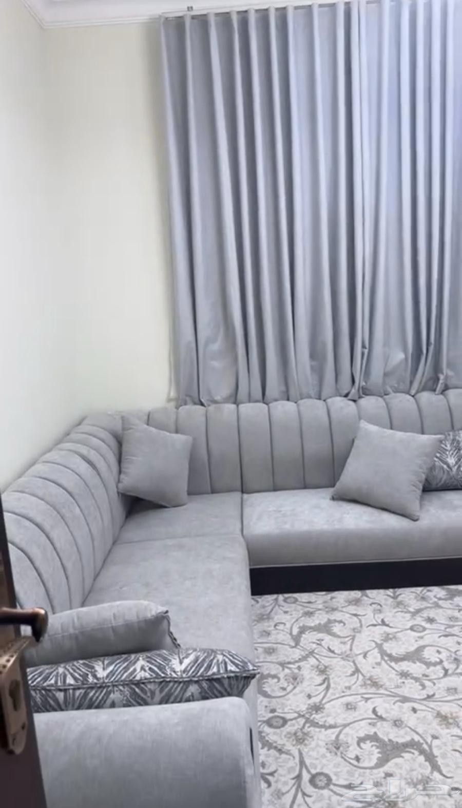 Floor sofa64505660502401111