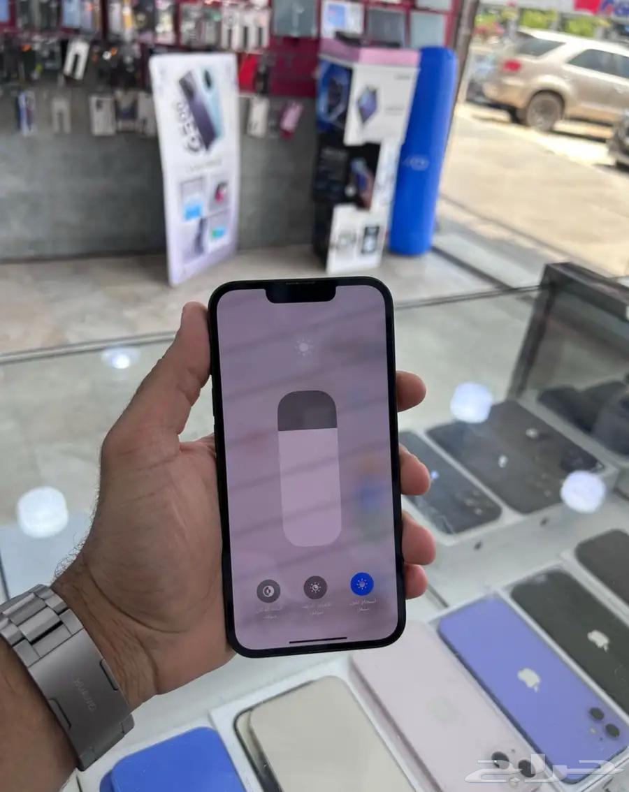 iPhone 1364506380369282110