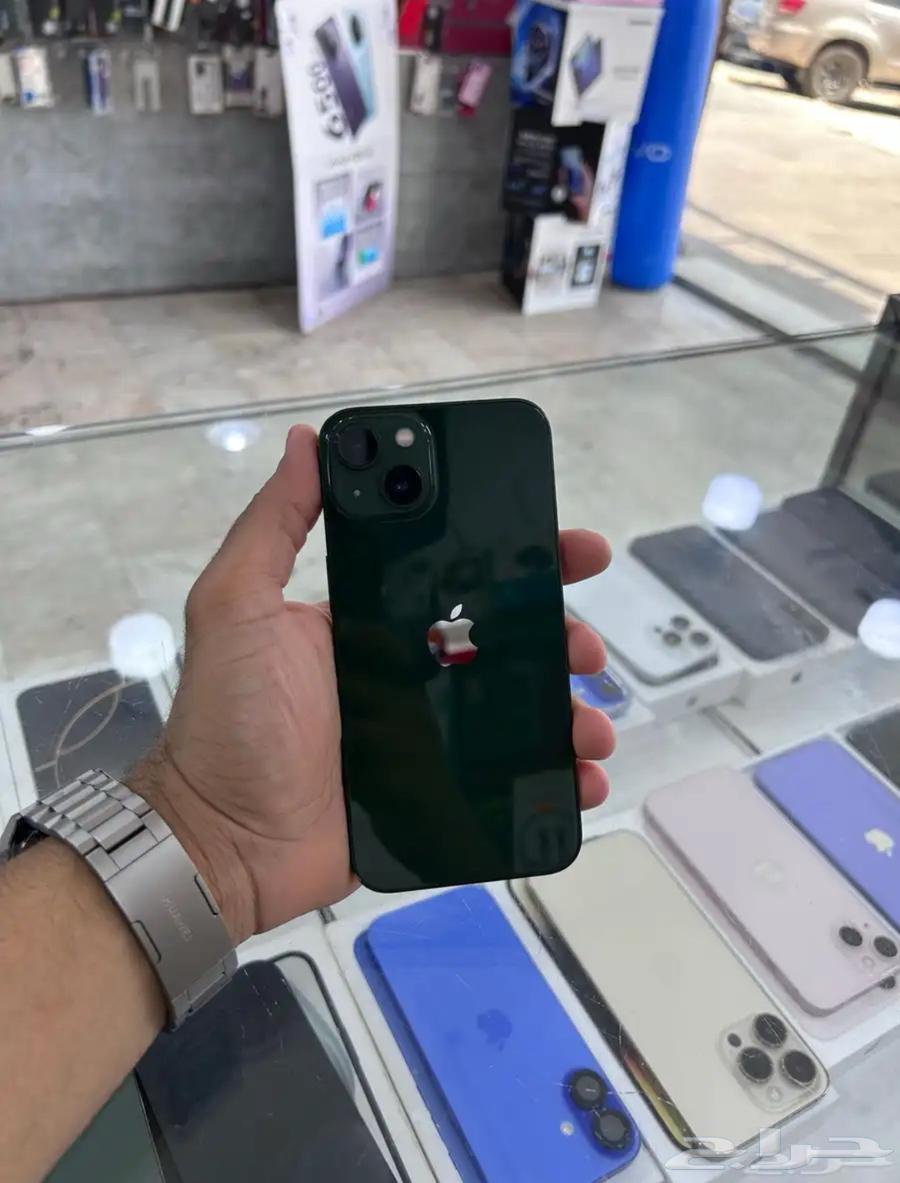 iPhone 1364506380369282113