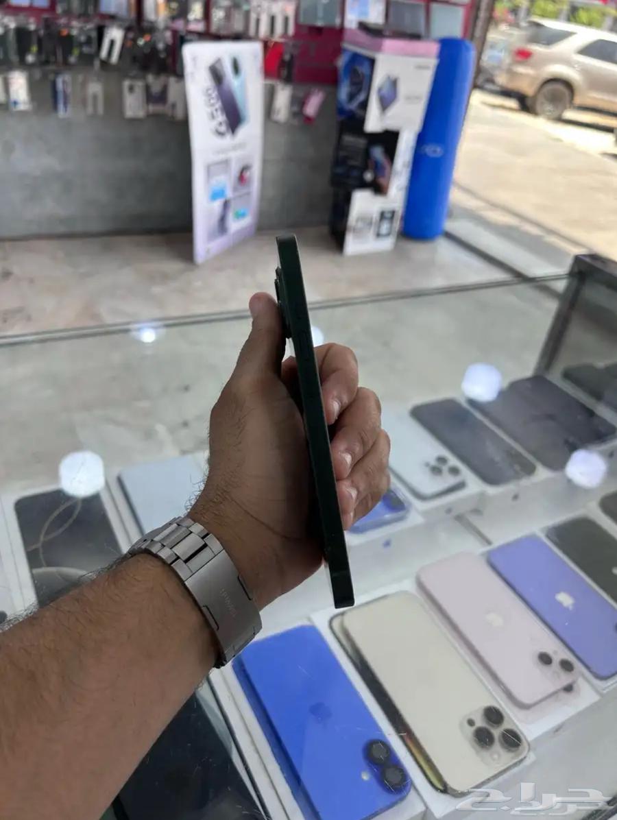 iPhone 1364506380369282111