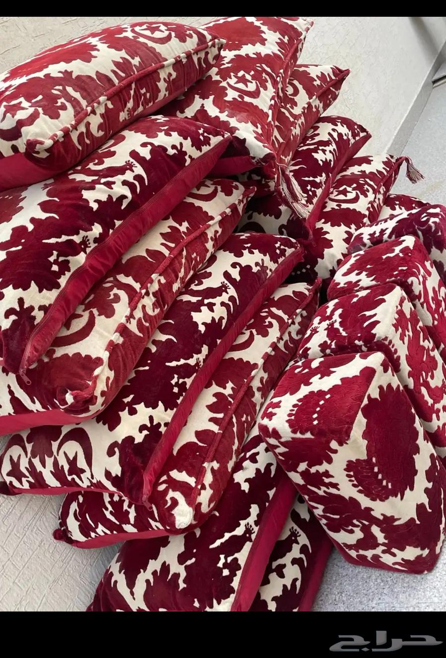 مخاد للبيع العدد13 مع 3 مركه64506732263681110