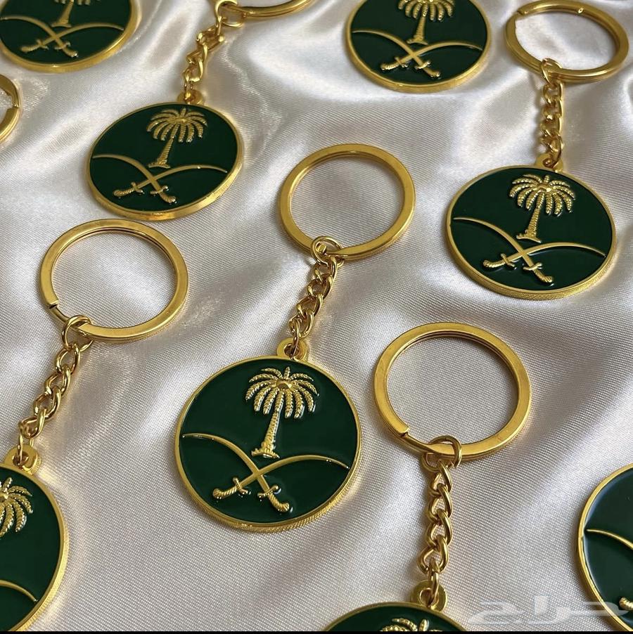 ميدالية سيفين ونخله لليوم الوطني بسعر الجمله64506160600707110