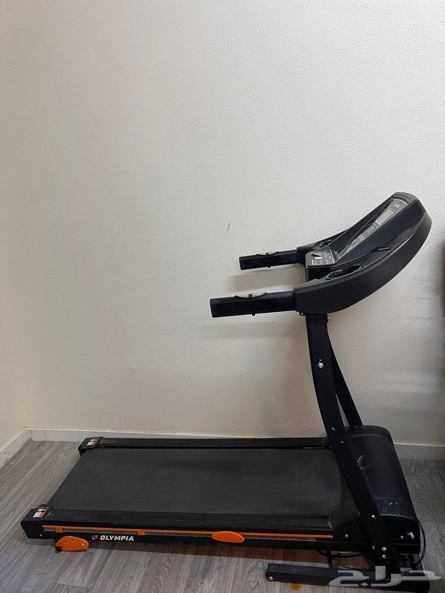 Treadmill for sale, price 4000 (negotiable), usage period one week64510168440449111