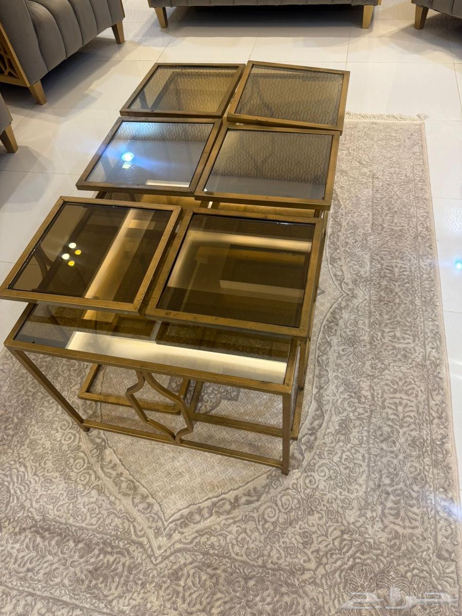 طاولة قهوه كبيره مع 6 طاولات خدمه64510012770433112