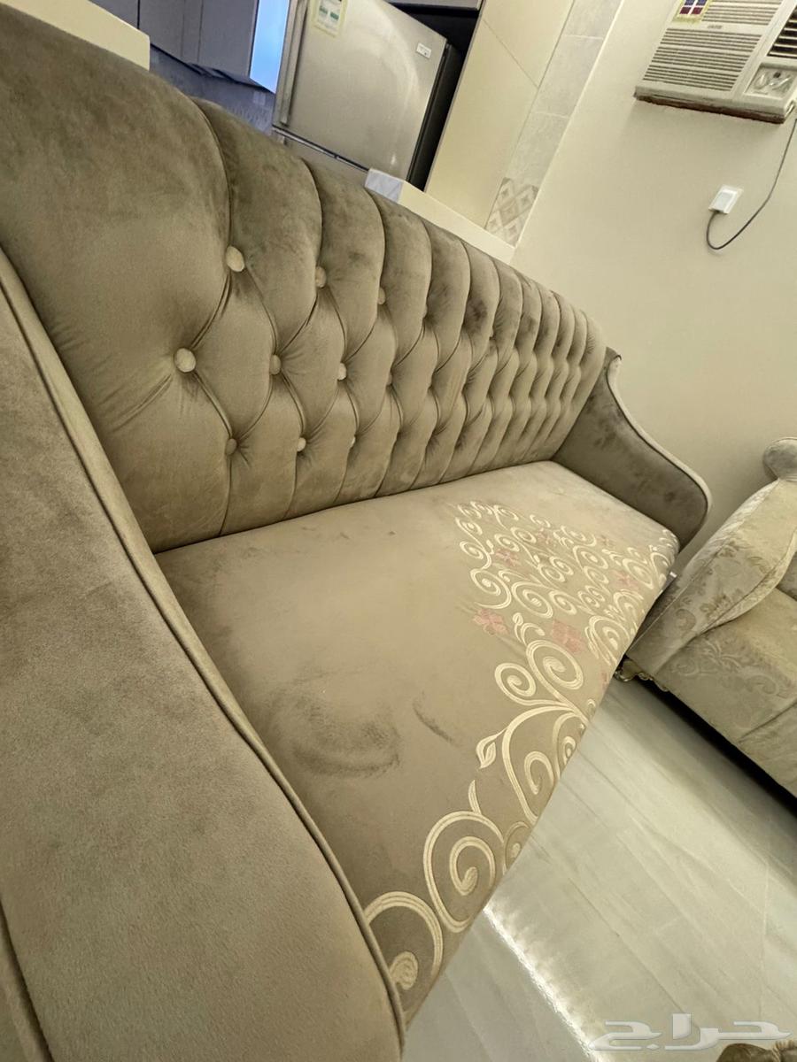 كنب وطاولة64506647958658113