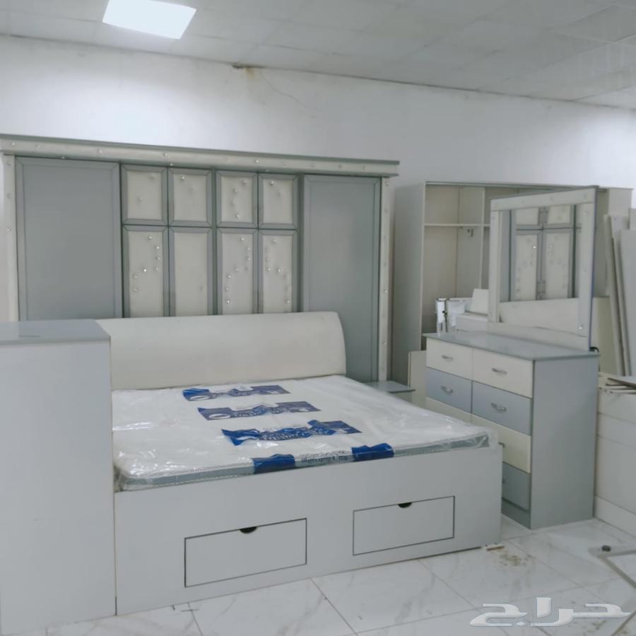 مجموعة غرفة نوم مستعمل كبيرة كاملة مع مرتبة طبية   طبقتين64503036366721111
