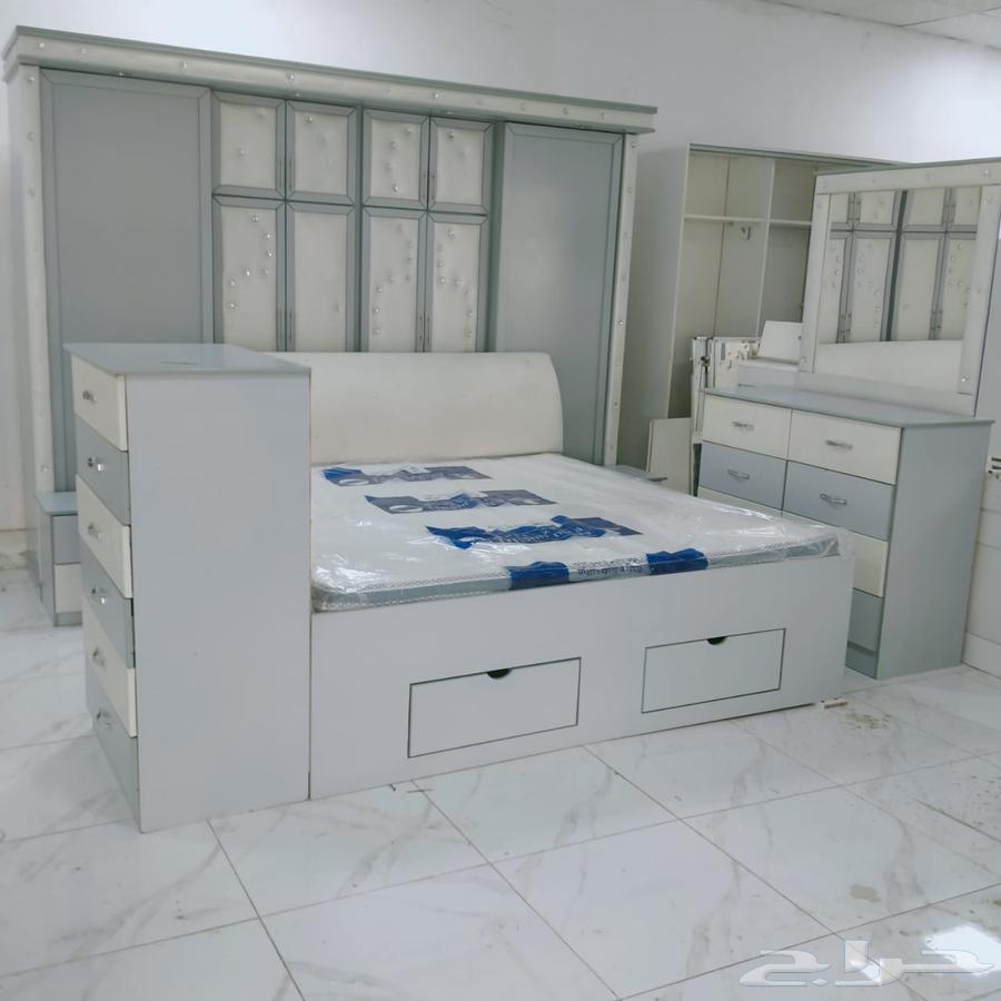 مجموعة غرفة نوم مستعمل كبيرة كاملة مع مرتبة طبية   طبقتين64503036366721110