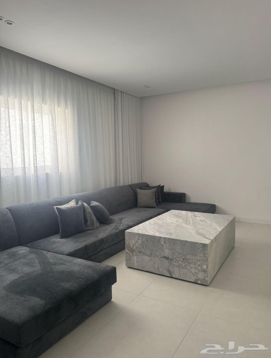 طاولة رخام طبيعي64508466936066112