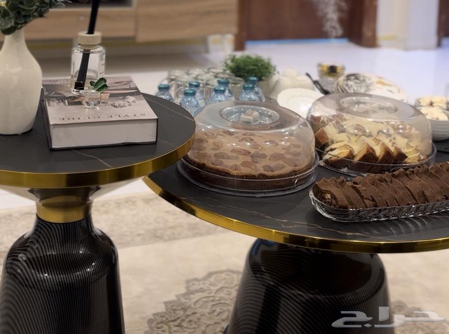 طاولة قهوه مع 4خدمه64508466951810112