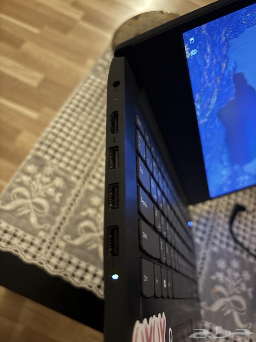 لاب توب مع شاحنه64505314979458114