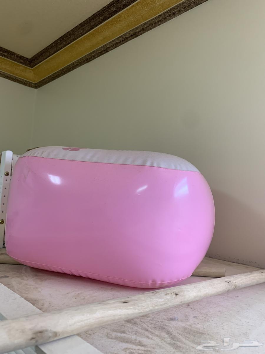 خيمه نفخ كبيره مع كرسي نفخ وطاوله نفخ استعمال قليل جدا64510140047875113