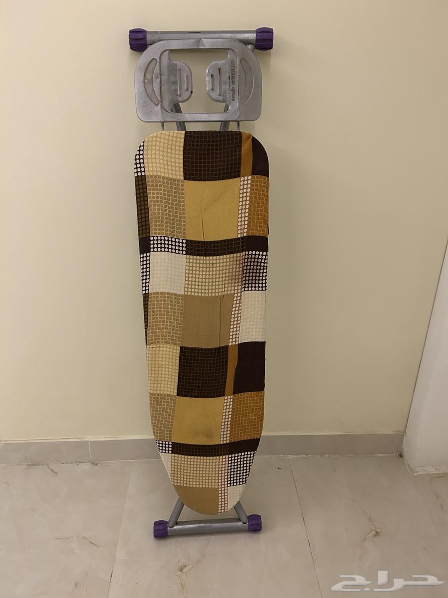 طاولة كوايه مستعملة قابله للطي (مخفض)64504241933057110