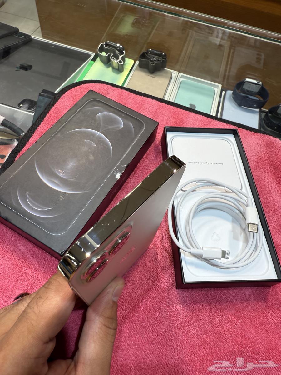 آيفون 12 برو 256 قيقاء بطارية 96 مع كرتونه وكامل اغراضه64509700787075113