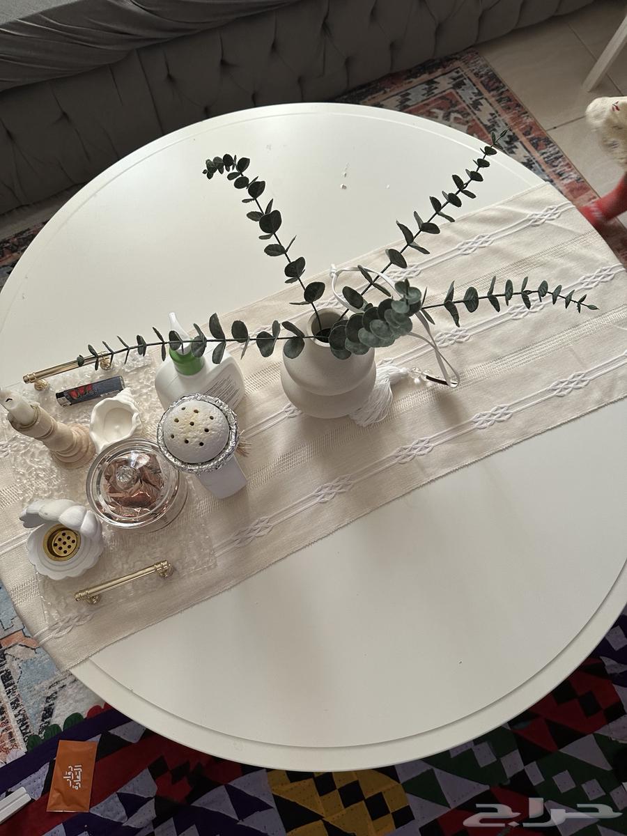 طاوله من ايكيا64506563138433111