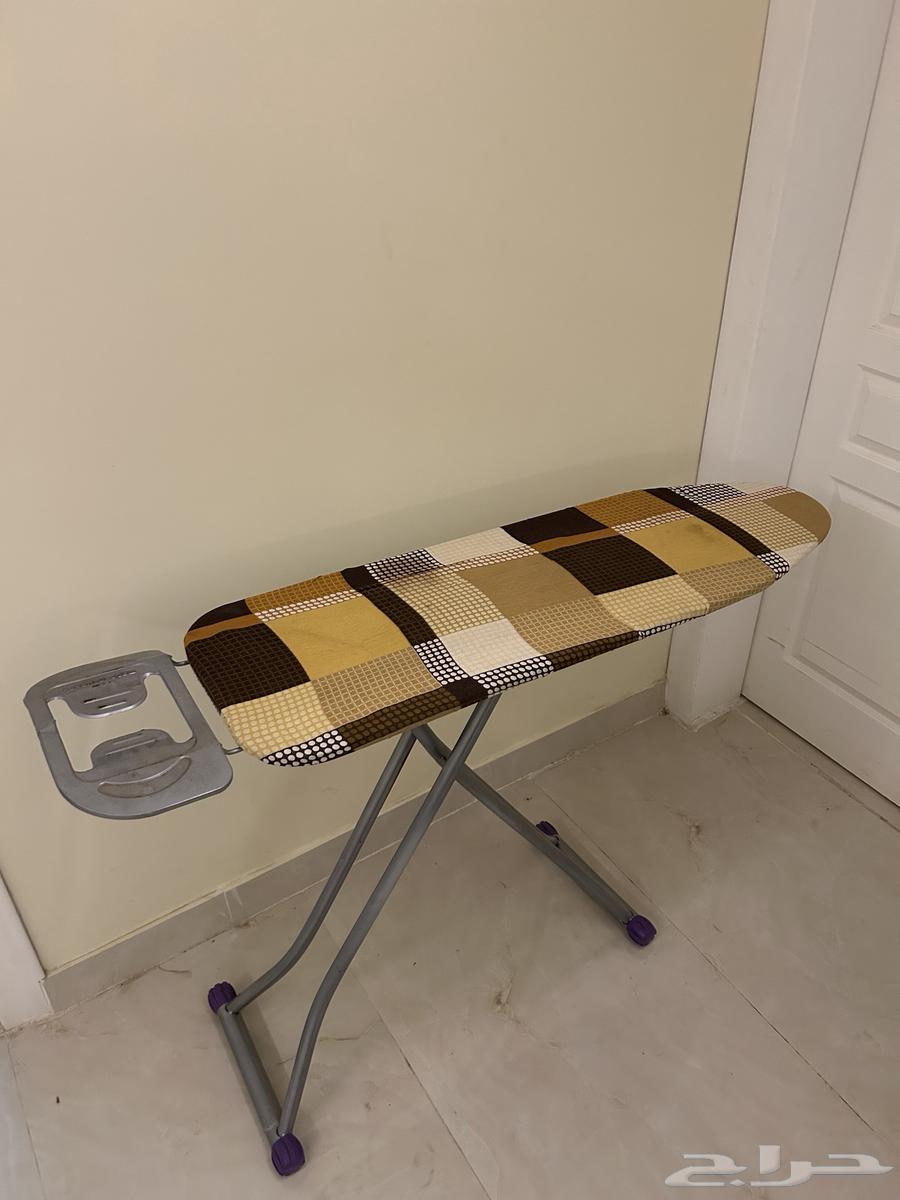 طاولة كوايه مستعملة قابله للطي (مخفض)64504241933057111