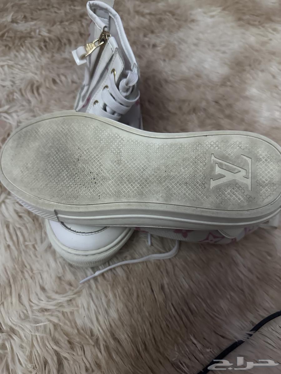 shoes حذاء LV لويس فيتون اصدار 202064509040931074112