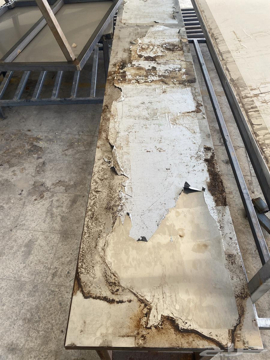 للبيع 7 طاولات استانلس ستيل64469865139971111