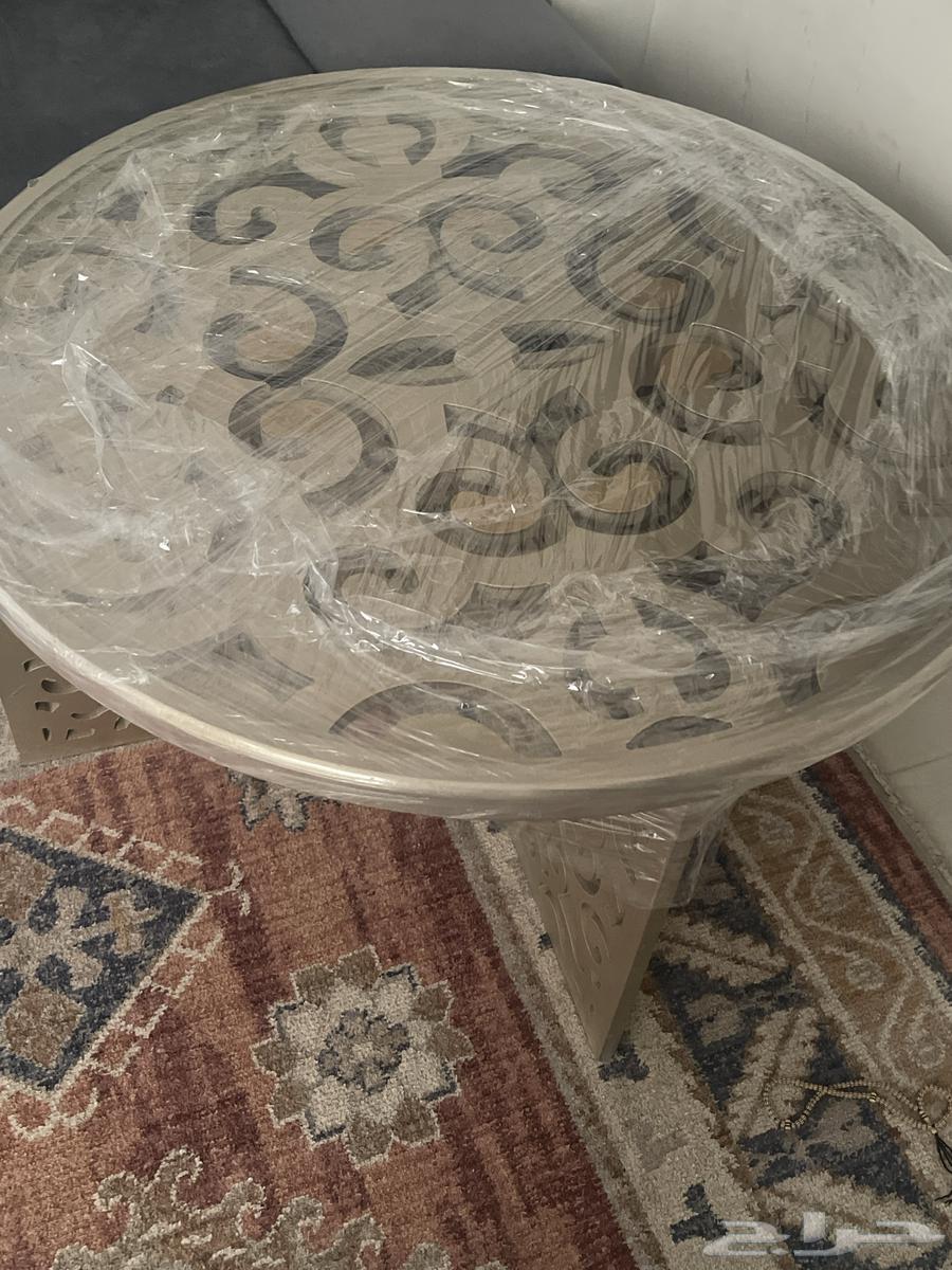 كنب وطاولة64506647958658114