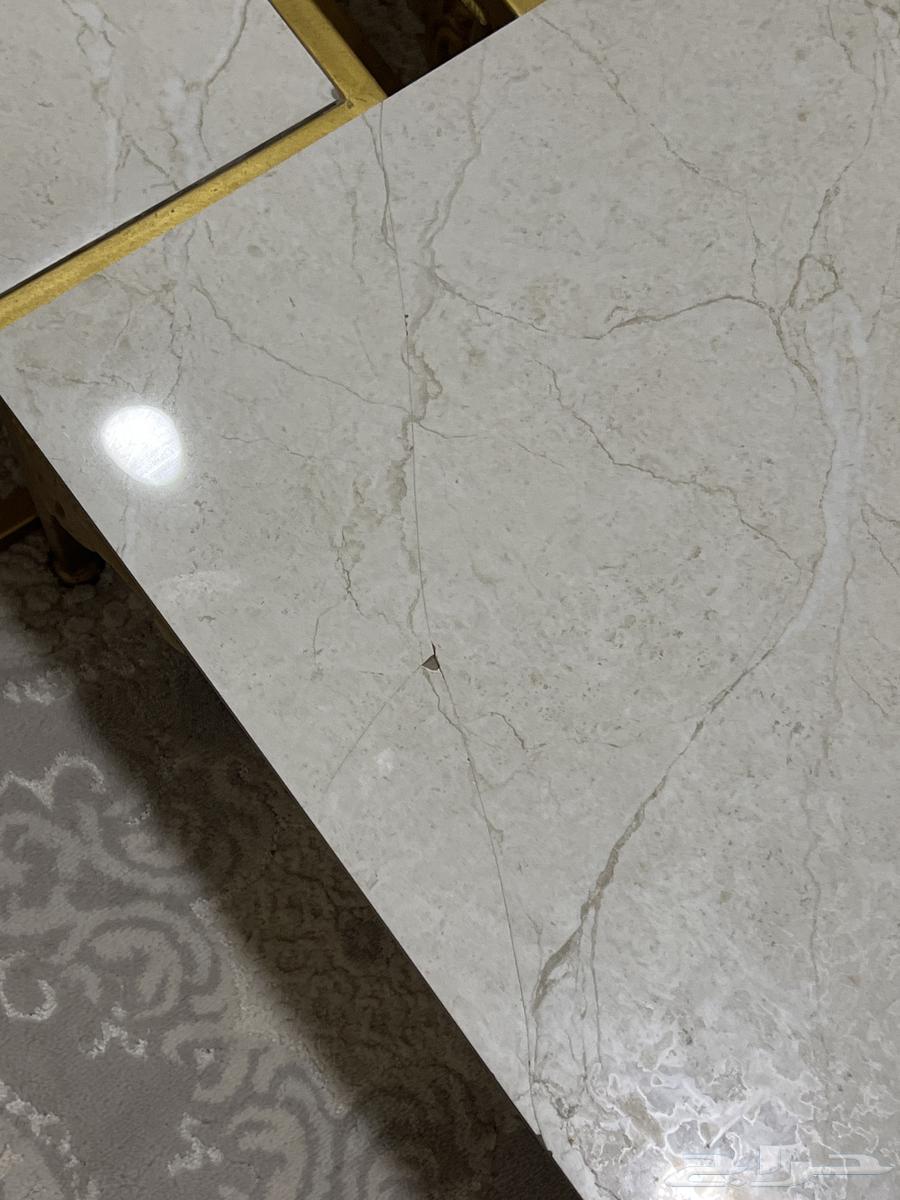 Coffee table with chairs64510055243905114