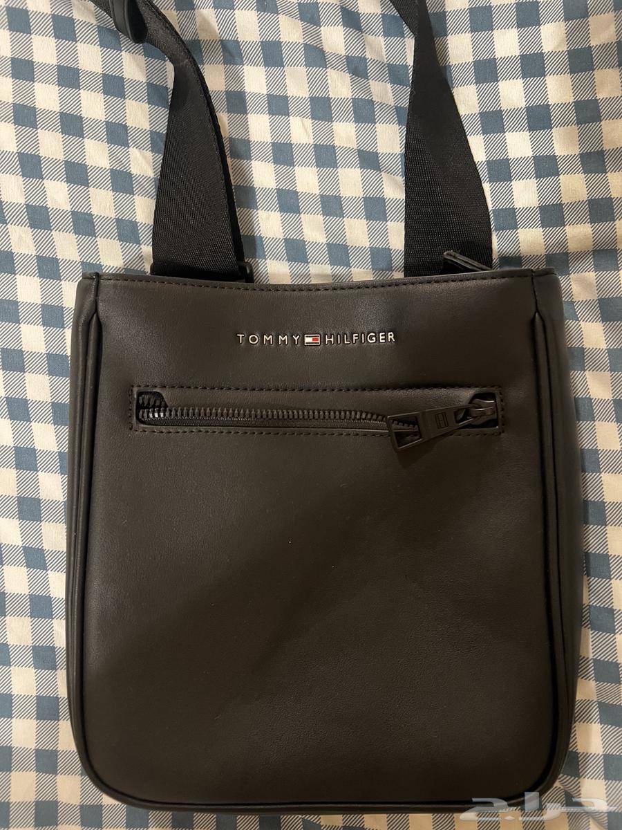 شنطه رجاليه تومي هيلفيغر اصليه64509842263683110