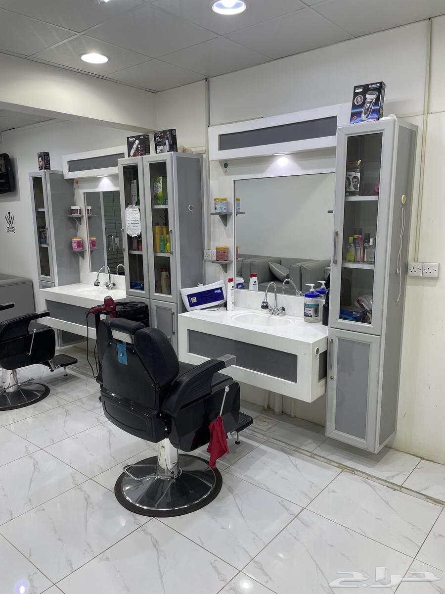 ديكور وكراسي وأغراض حلاق للبيع64504586087042112