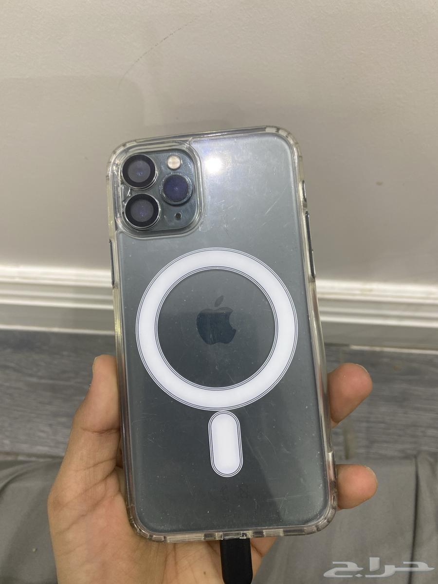 Hello, the phone is clean, no scratches or marks, battery 100 0064503063476866110