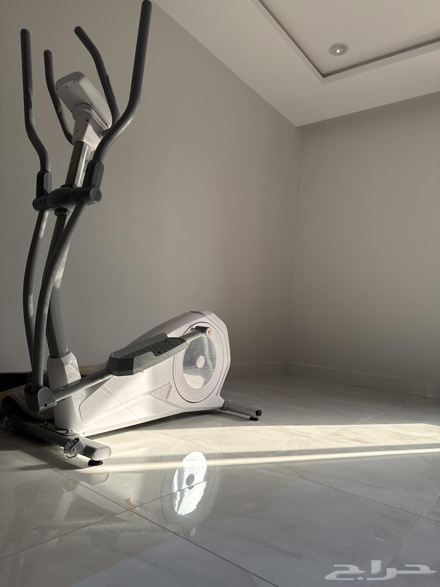 جهاز رياضي سعر البيع 1000 ريال64504365747201110