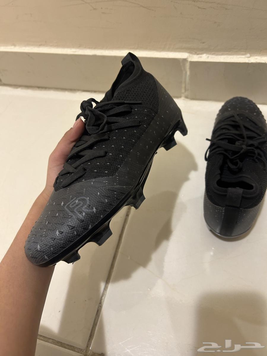 جزمة كوره للبنات استخدام مره وحده64506118519553113