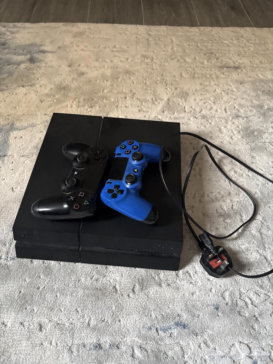 Sony with two controllers64507375022209110