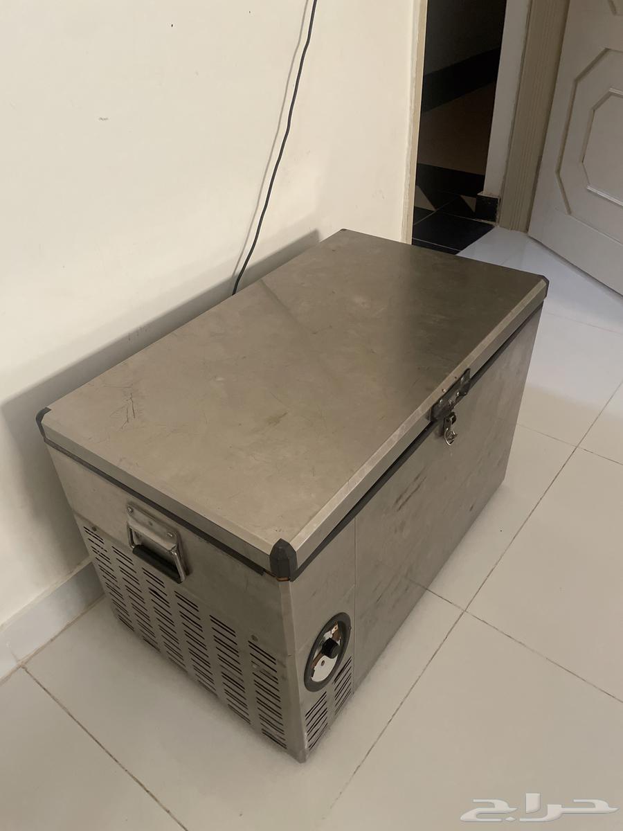 ثلاجه مكشات علي كهربا وتقدر تشبكها بسياره للبيع64504709186689112