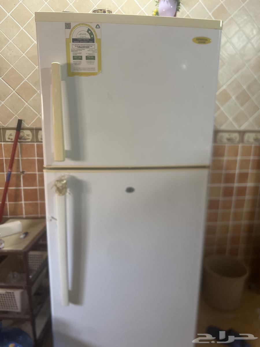 برادين واحد لونه ابيض واحد فضي64505287628546110