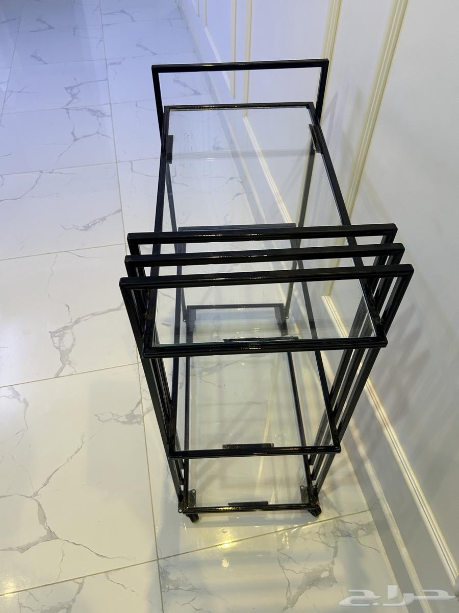 Tables with entrance and new serving cart64504324030979111