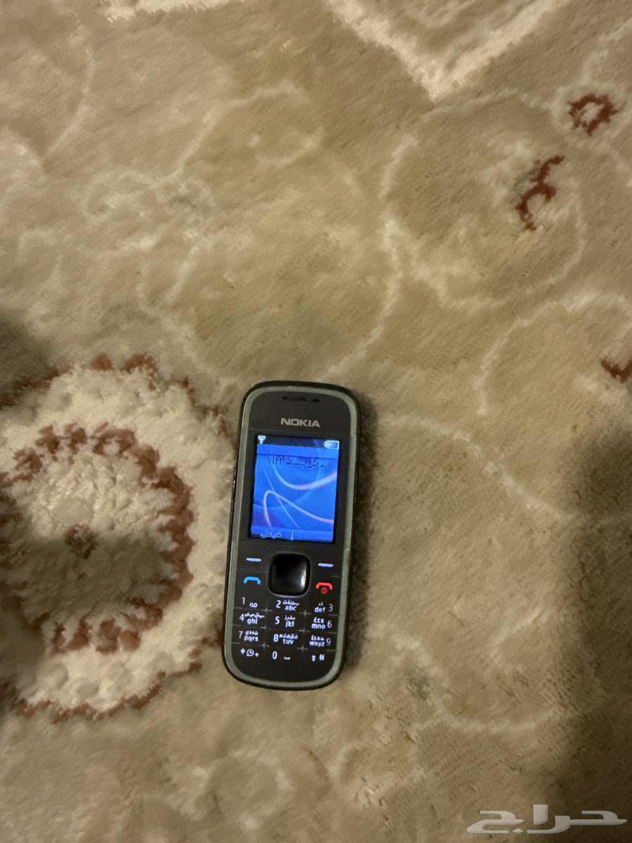 Old working flashlight phone64507963442817111