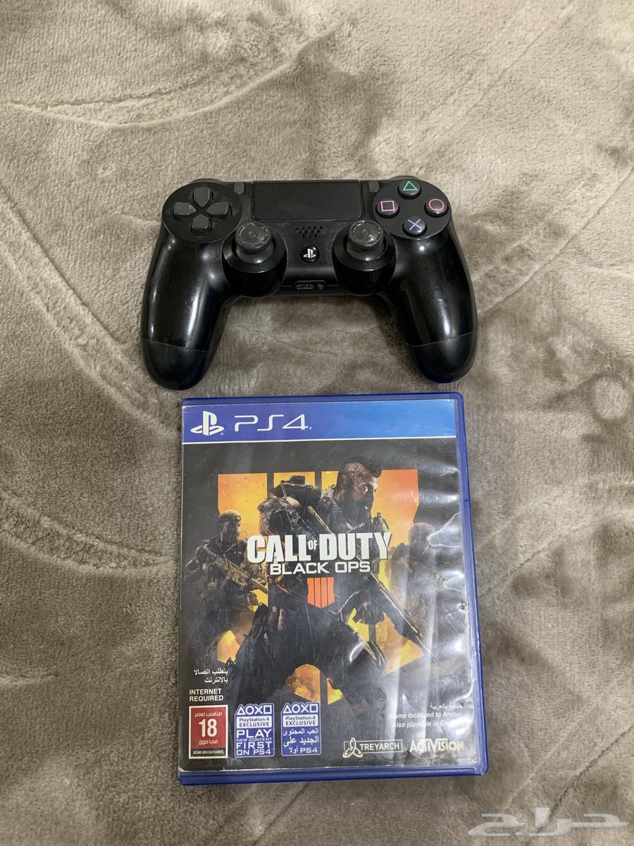 Sony 4 controller new original and two straps64510239172610111