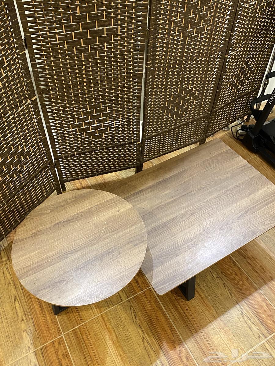 طاولة قهوة جيدة شراء 600. ممكن بيعها ب 20064510012852353111