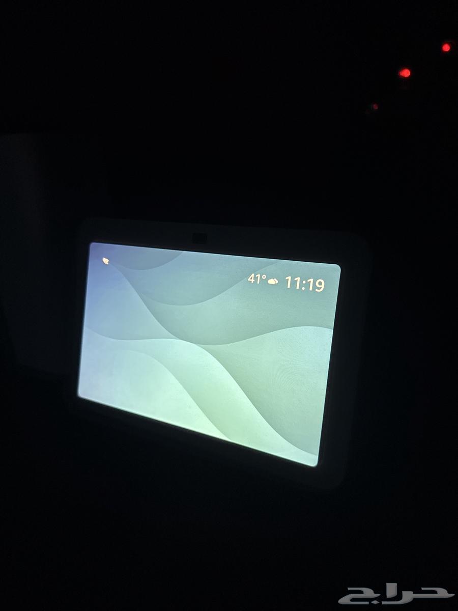 For sale Alexa Echo Show 8 in very clean condition with box and all accessories64510619574914112