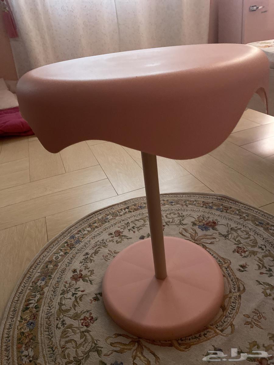طاولة وردية جميلة ولطيفة وجديدة64505724313602112