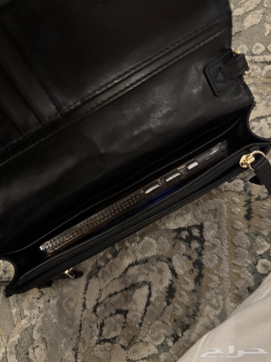 شنط ماركة اصلية استخدام نظيف جدا64509335719810112