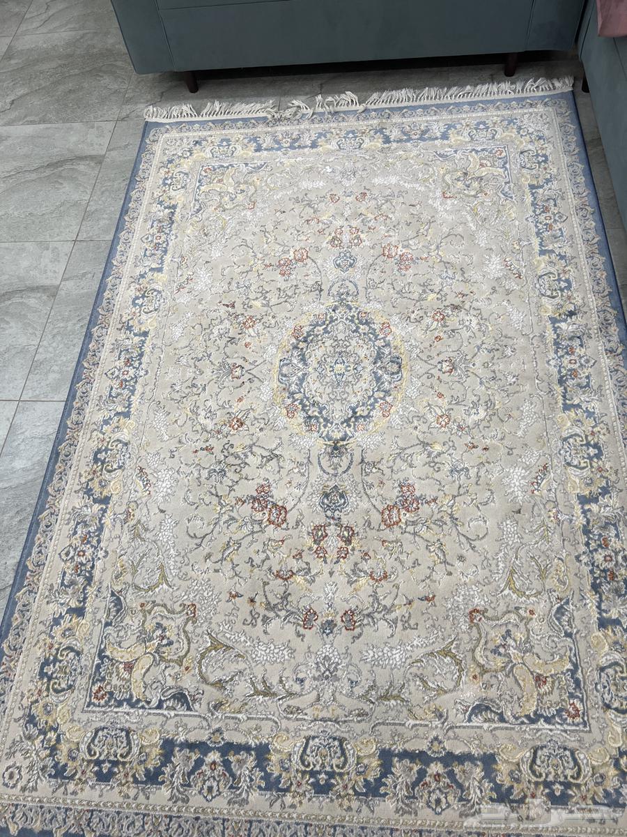 سجاده للبييع نظيفه مافيها عيوب السجاده 2  3. و 2 متر ونص64506816416257111