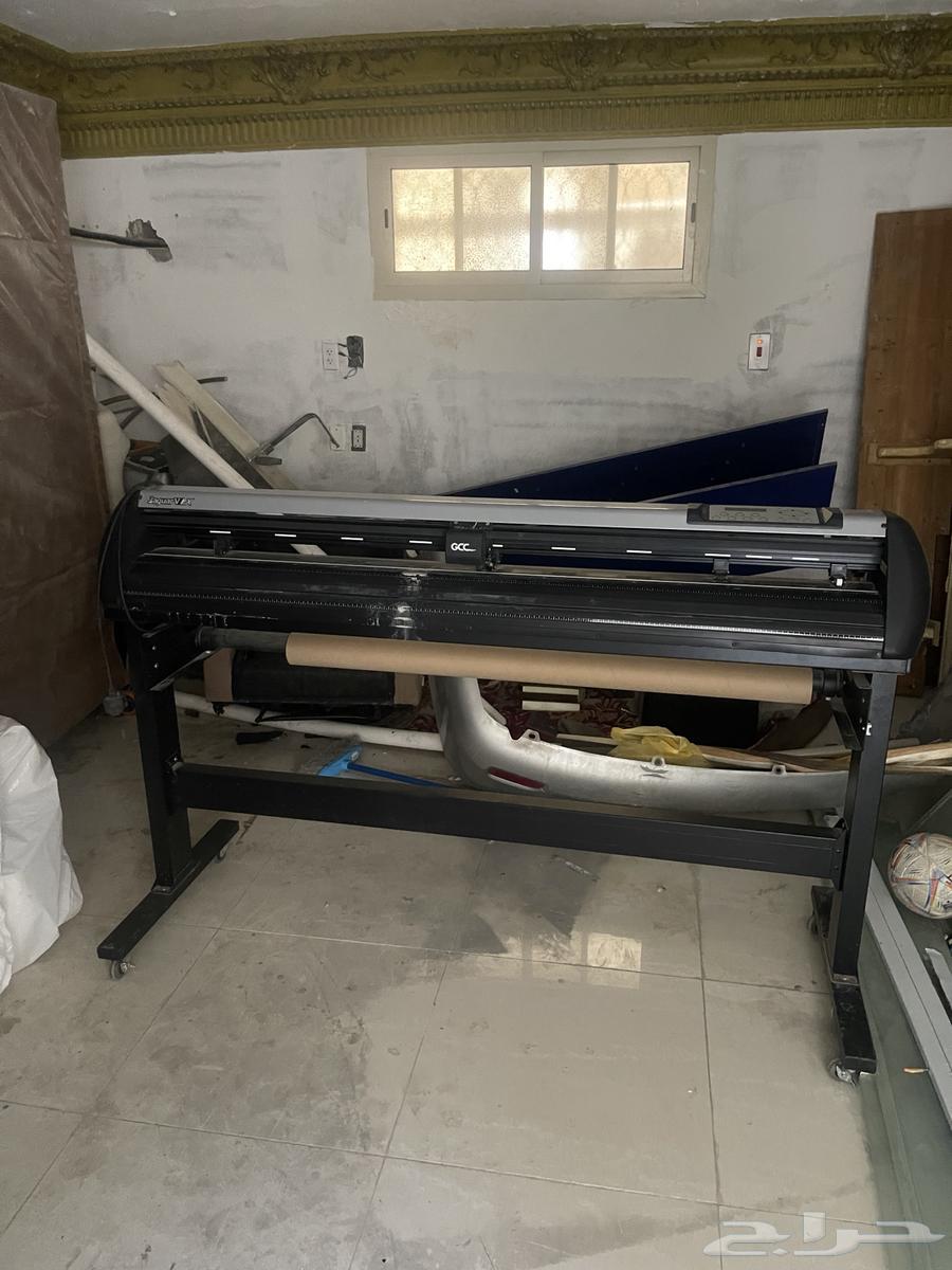 مكينه بلوتر قص64508565567106110