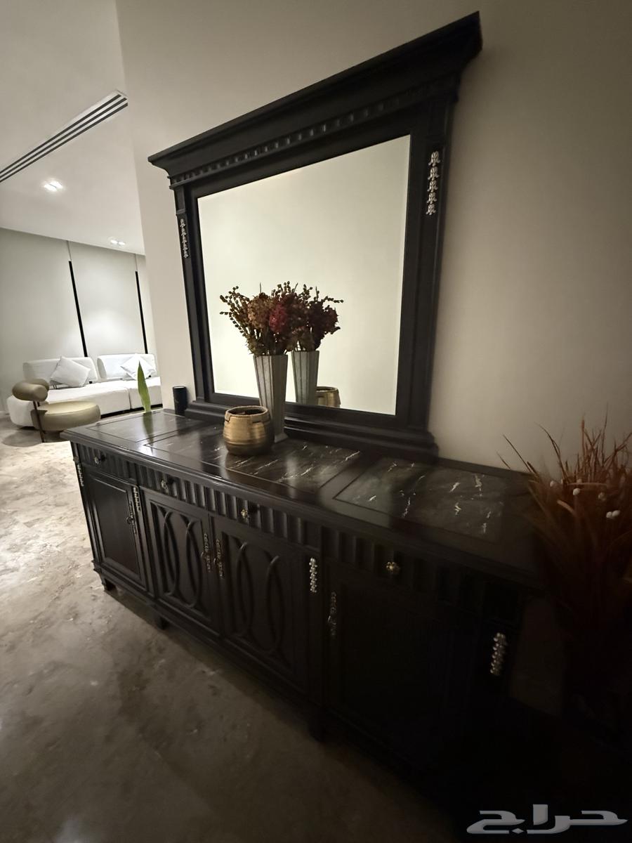 للبيع طاولة طعام مع بوفيه 10 كراسي64503664667905114