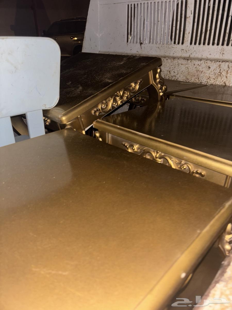 Semi-new tables64509321495683110