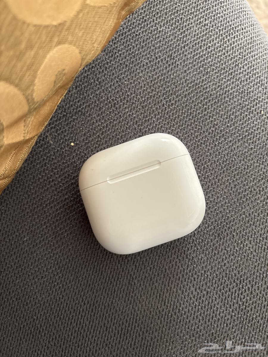 Brand new third-generation AirPods, only two months with me64505314924163110