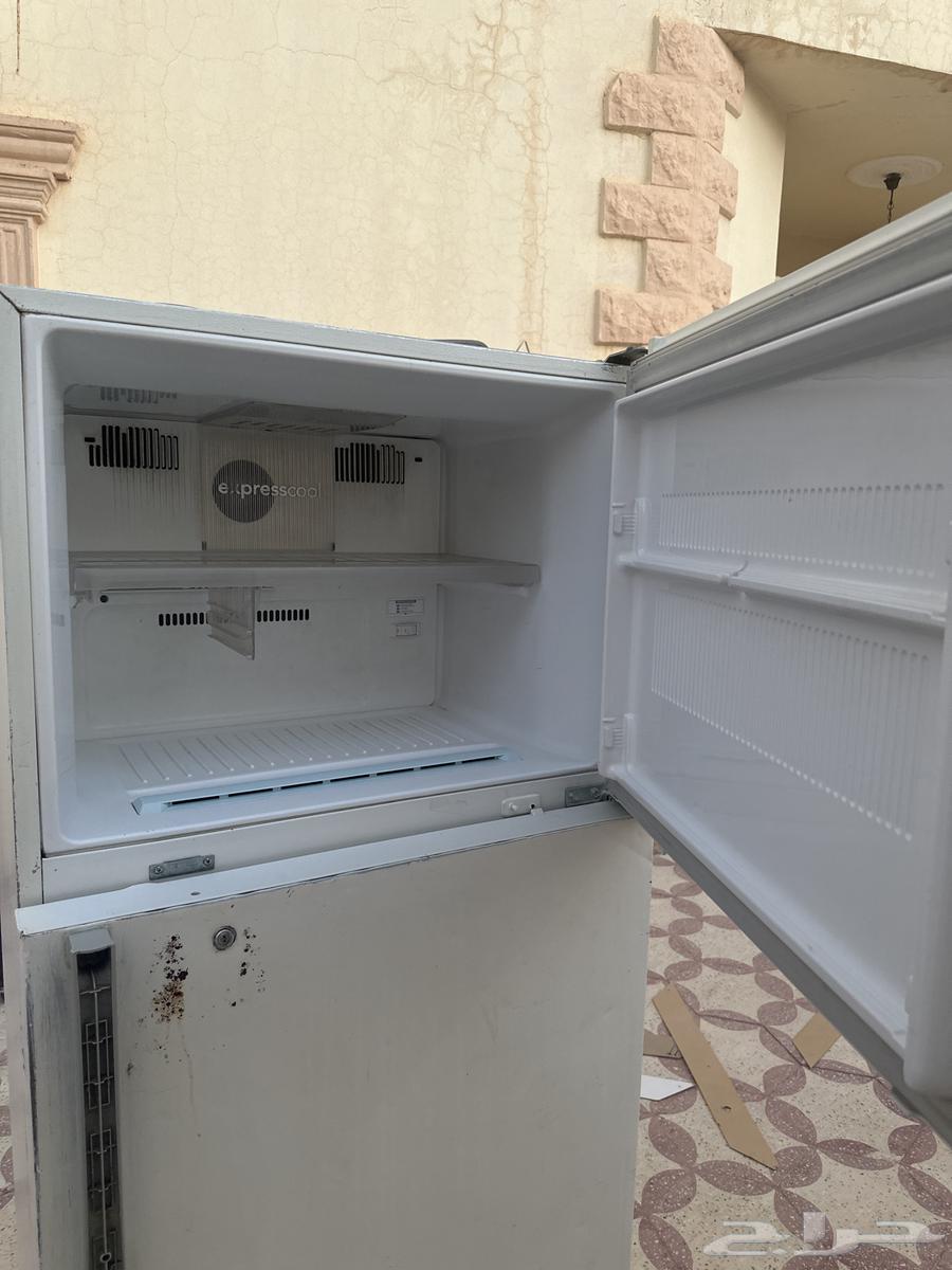 للبيع ثلاجه وفرن صغير64507879982595111