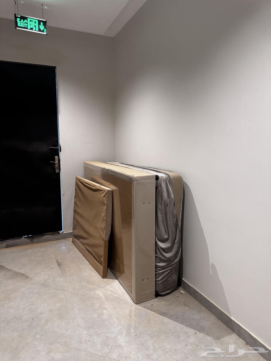 كرسي نفر ونص مع مرتبه جديد64506461071873110