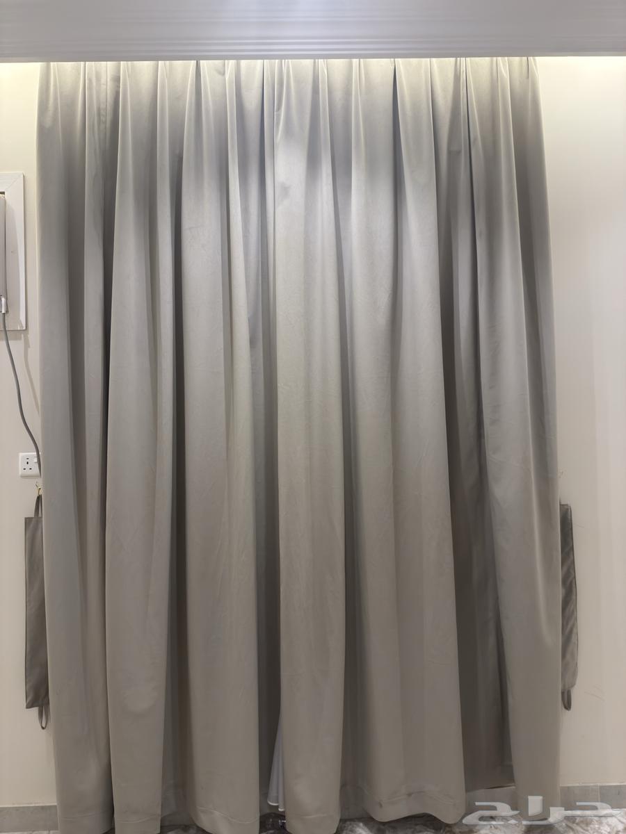 Curtains and carpet for sale, new64505425902977111