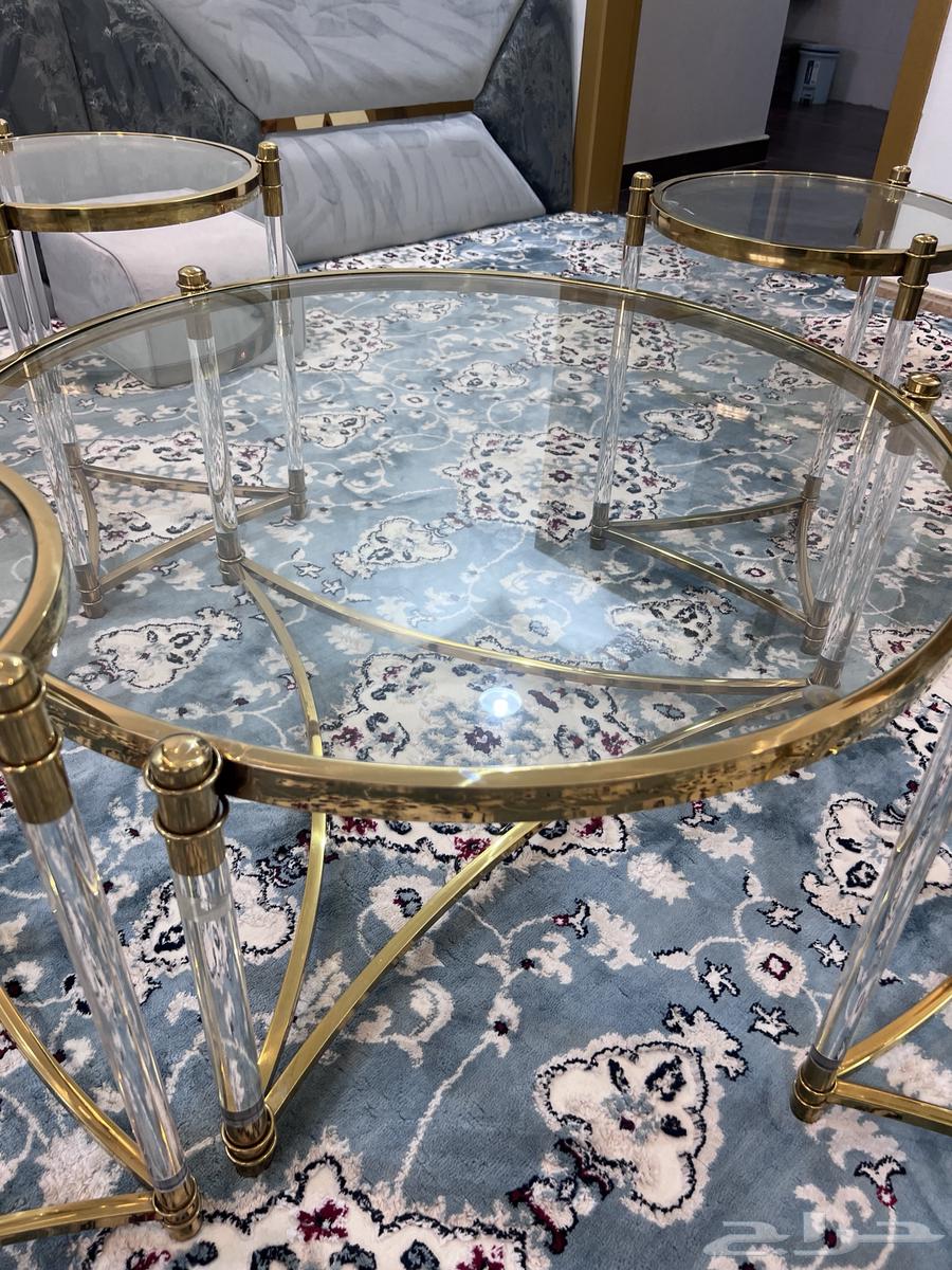 طاوله كبيره واربعه خدمه64507249363586111