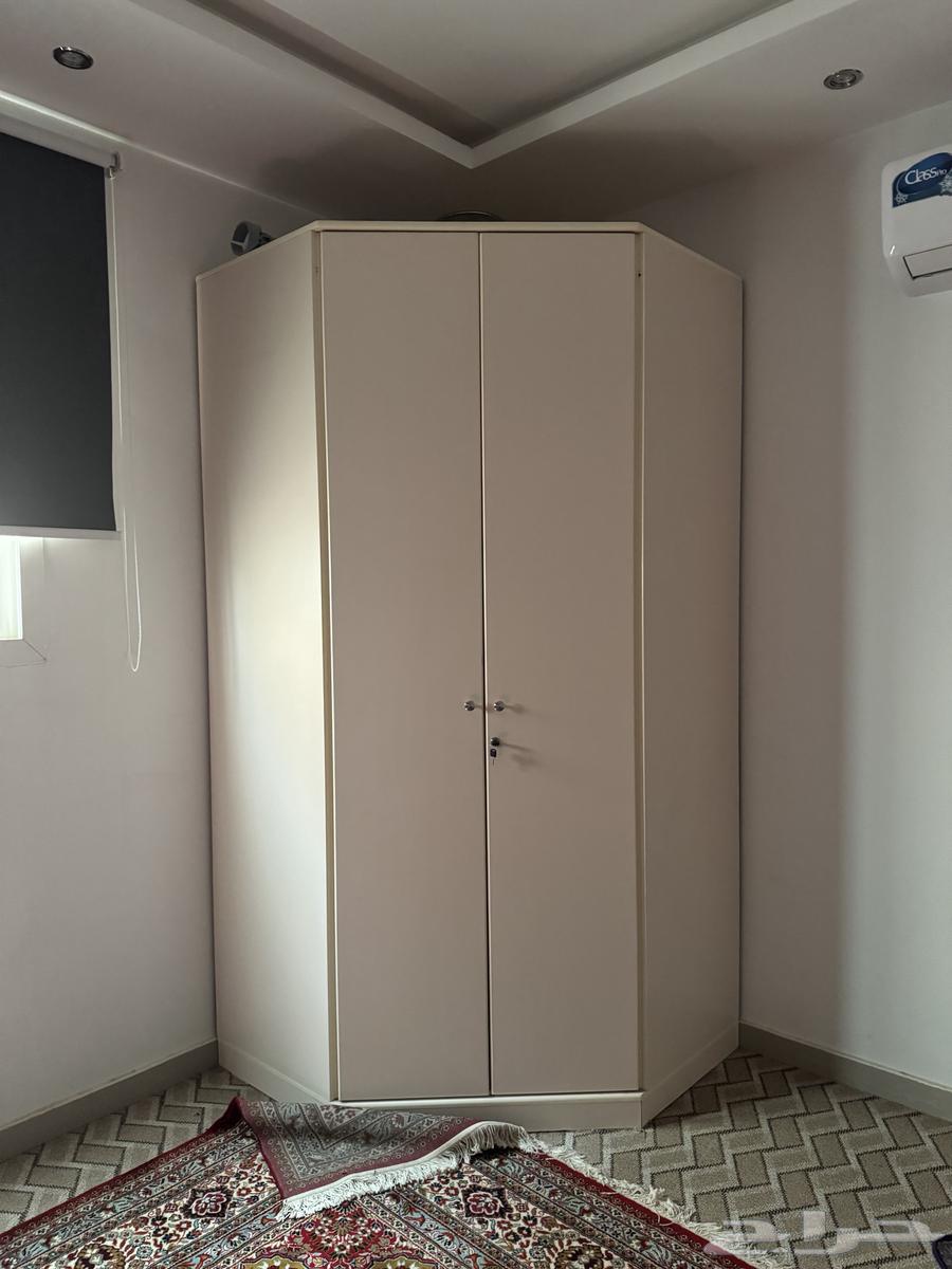 للبيع دولاب تخزين ومغسله64503857361665111