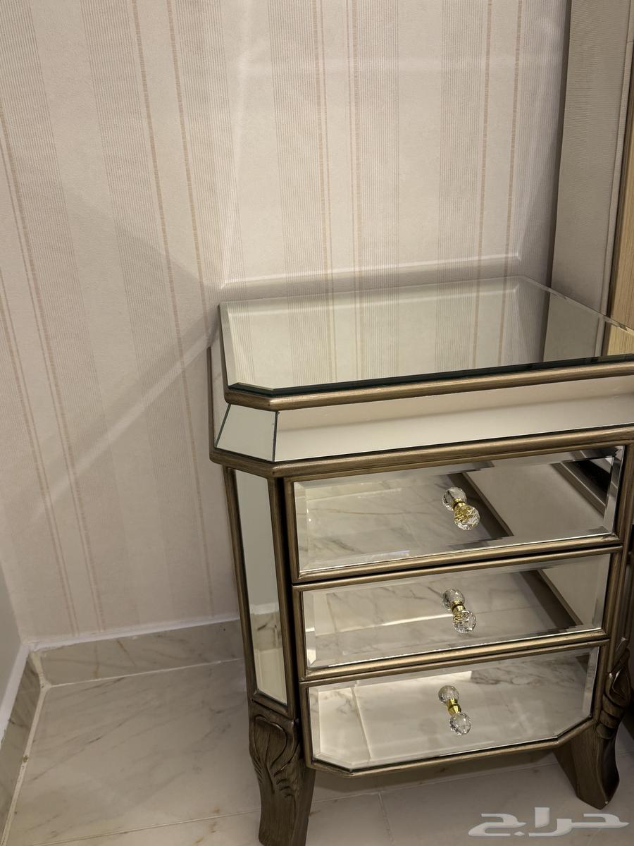 اثنين كوميدينة و مرايا64509476663811110