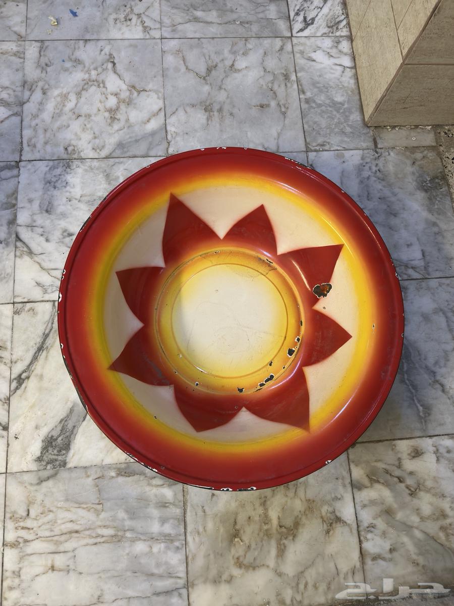 نجور خشب قديمة تراث وصحن صيني قديم64503568505219114